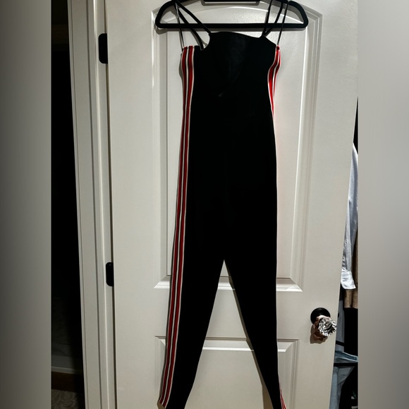 Jumpsuit- never worn - Picture 3 of 6